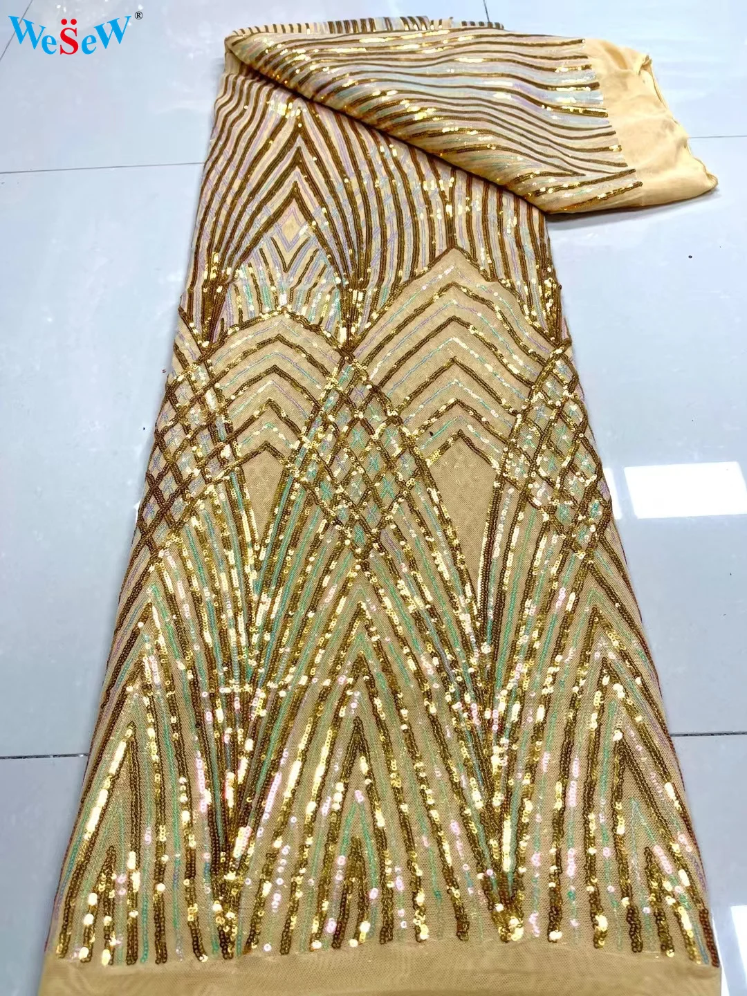 

Wholesale African Sequins Net Lace Fabric in Golden Yellow Good Quality Embroidered French Lace for Party/Wedding Dress BJYN89