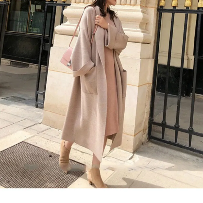 

New Winter Design Sense Loose Autumn Trendy Chic Lazy Soft Sweater Elegant Women Cardigan Loose Cardigan Sweater Knitting Coat