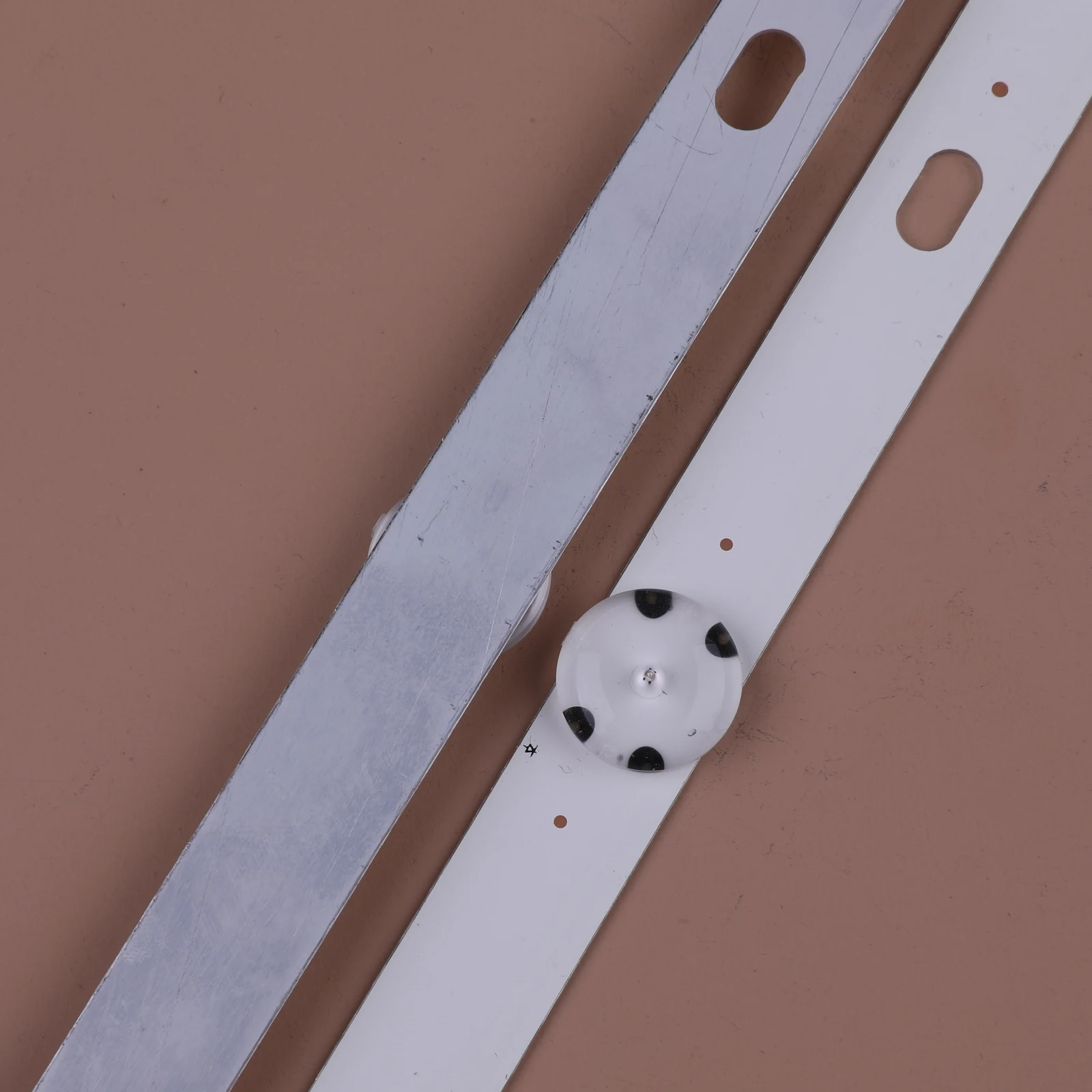 Светодиодная лента для подсветки 3 шт. 7 светодиодный одов ламп 43UJ635V 43UK6300PLB 43UJ651V