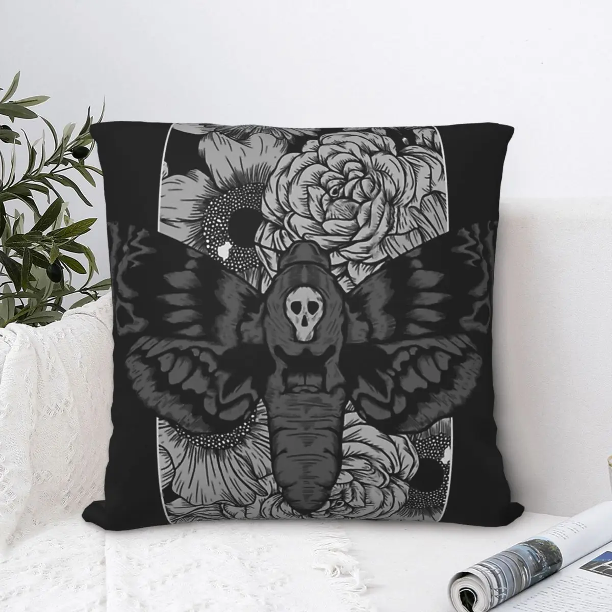 

Чехол-Подушка Death Moth для украшения стула