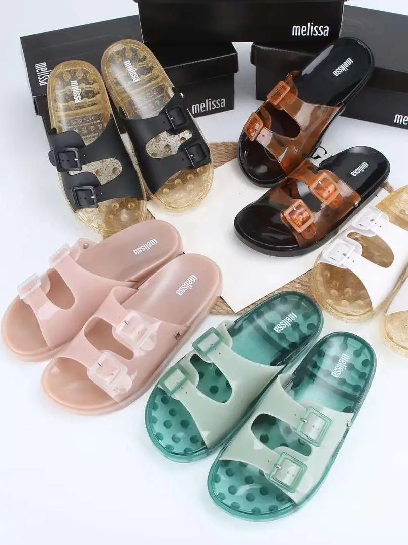 

Женские туфли-желе на плоской подошве, с пряжкой