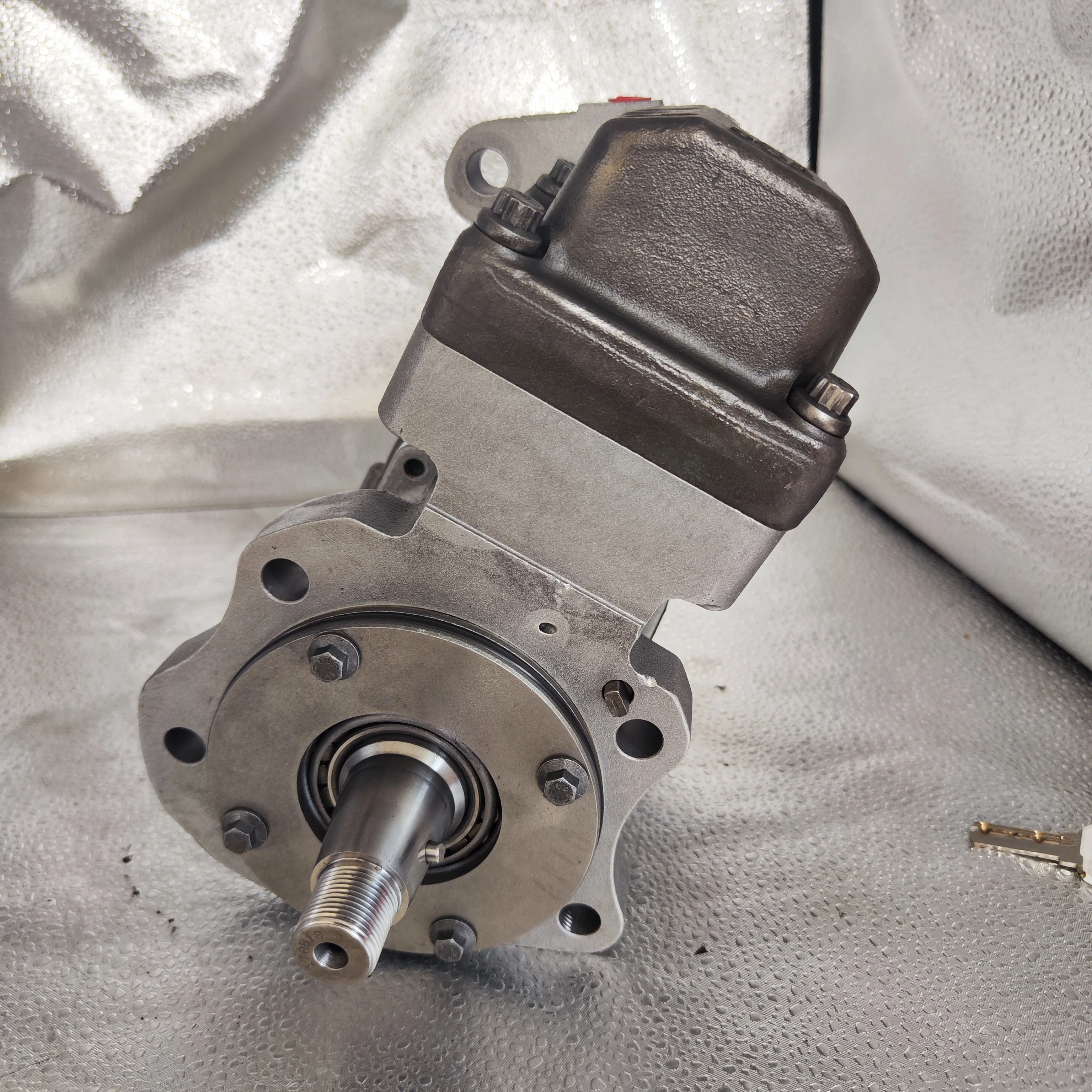 Топливный насос 4954200 используется в движении топливных систем CCR на 3-х