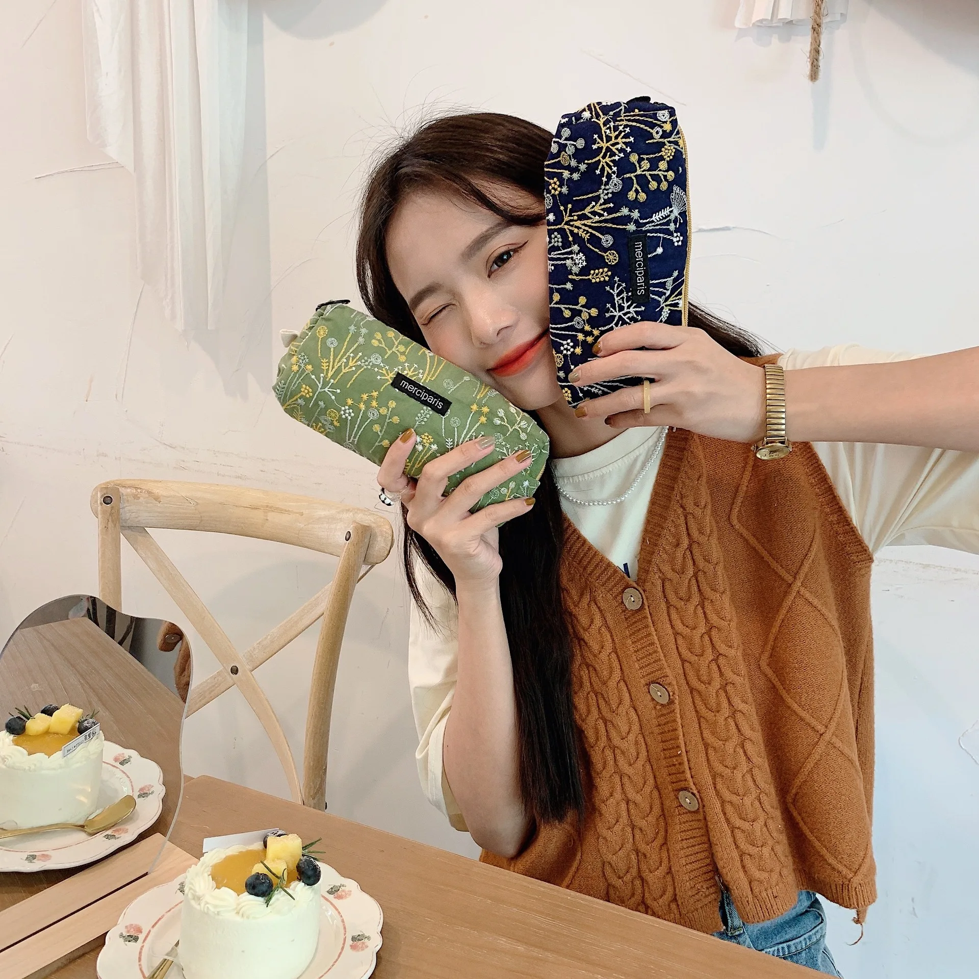 

Japanese Small Zipper Pouch Flowers Embroidery Cotton Organizer Bag Cosmetic Bag Women New Lipstick Bag Cute Purses Makeup Bag