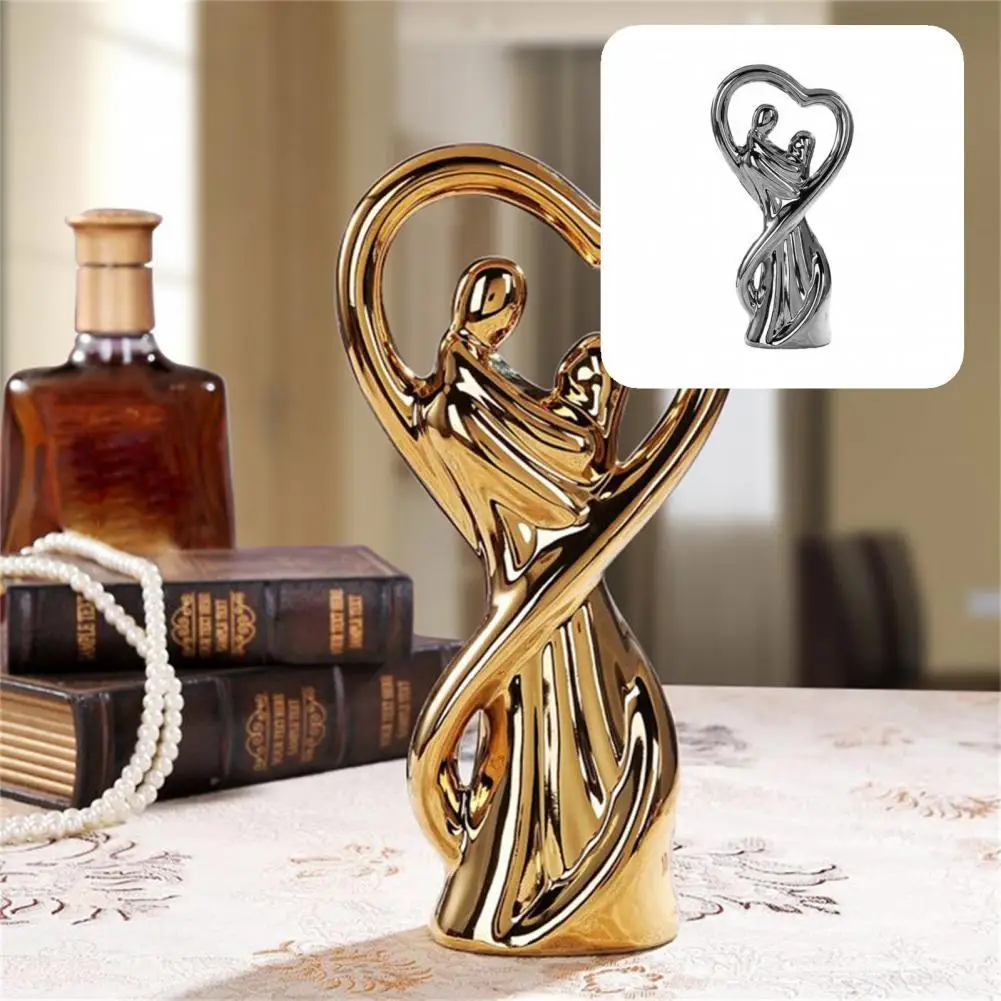 

Chic Couples Statue Smooth Surface Lightweight Visual Experience Couples Statue Couples Ornament Couples Sculpture
