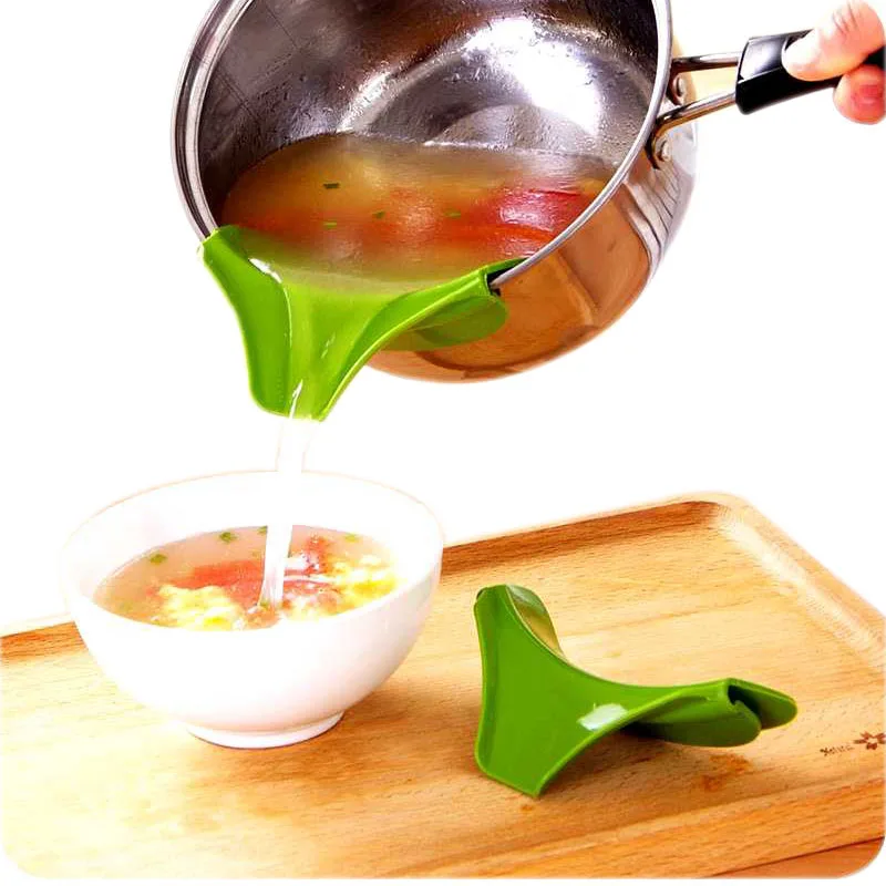 

Silicone Colander Anti-spill On Pour Soup Spout Funnel Flow Nozzle Pan Leakproof Tool Useful Cookware Edge Deflector For Kitchen