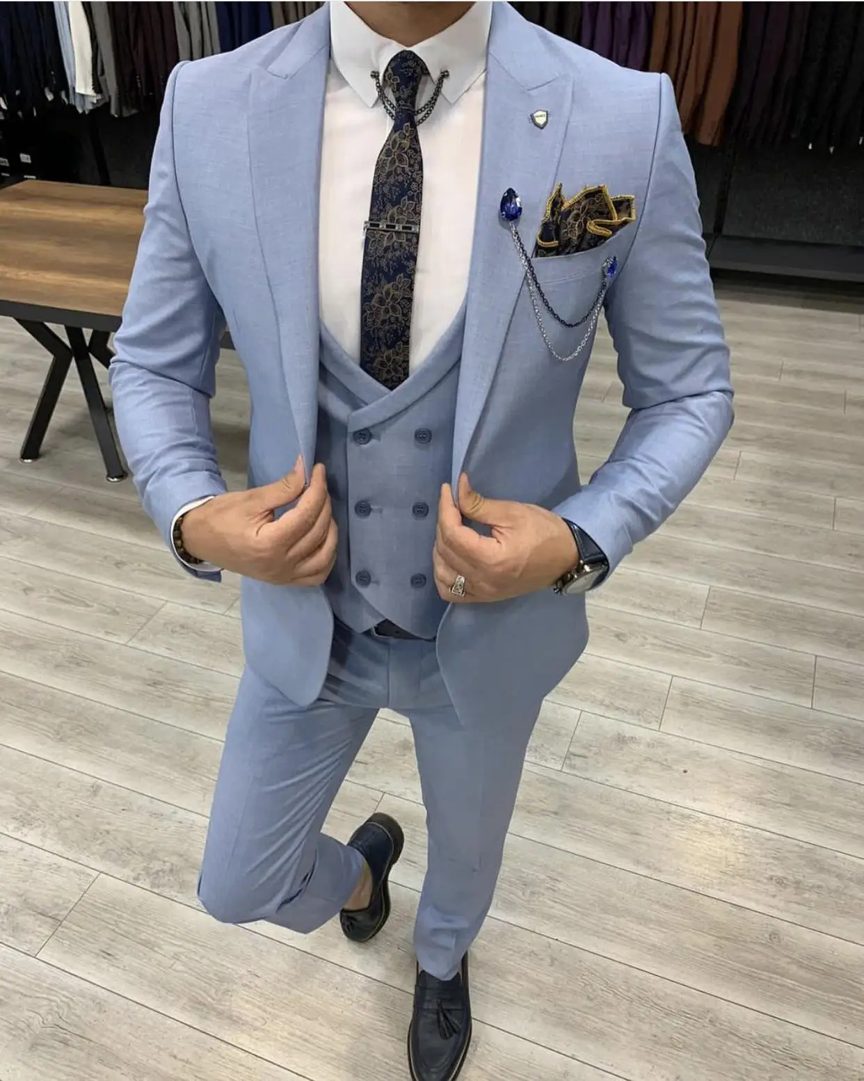 2023 New Arrival 3 Pieces Men's Suits Slim Fit Peaked Lapel One Button Wedding Tuxedos Prom Best Man Blazer ( Jacket+Pants+Vest)