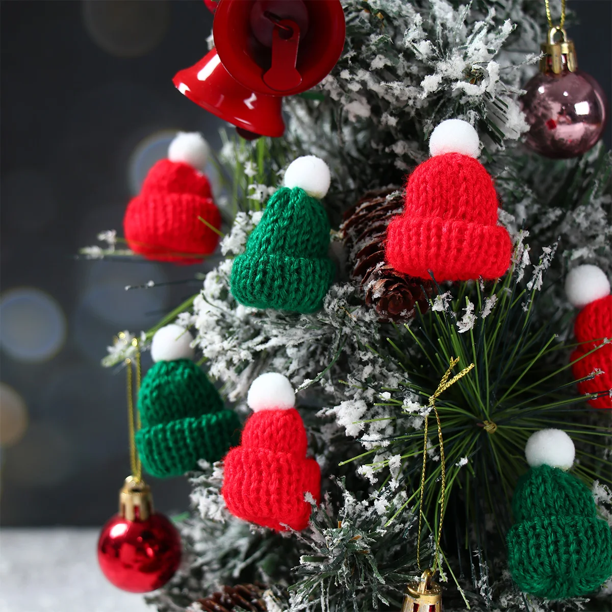 10Pcs Christmas Mini Finger Hat Santa Handmade DIY Wine Bottle Decor Knitted Hats Tree Ornament Xmas Party Favor 2024