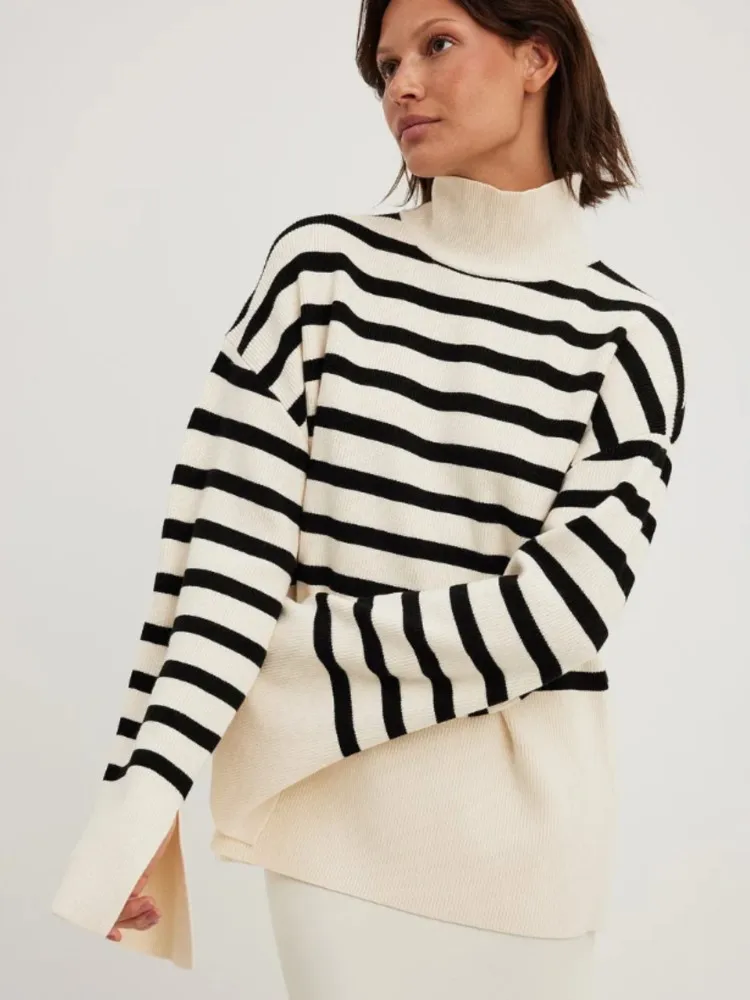 

Oversize Striped Turtle Neck Knitted Warm Sweater Casual Fashion Turtleneck Pullover Autumn/Winter Long Sleeved Slit Loose Top