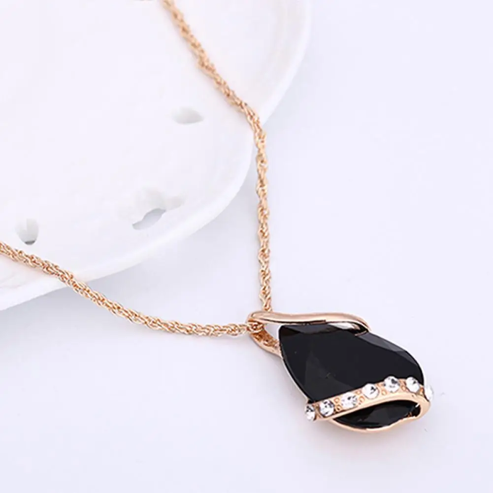 

Decoration Female Lady Faux Crystal Hook Earrings Necklace for Daily Wear