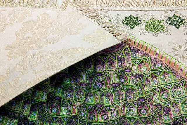 IQRAH Eyteks Sponge Prayer Rug-Green Color
