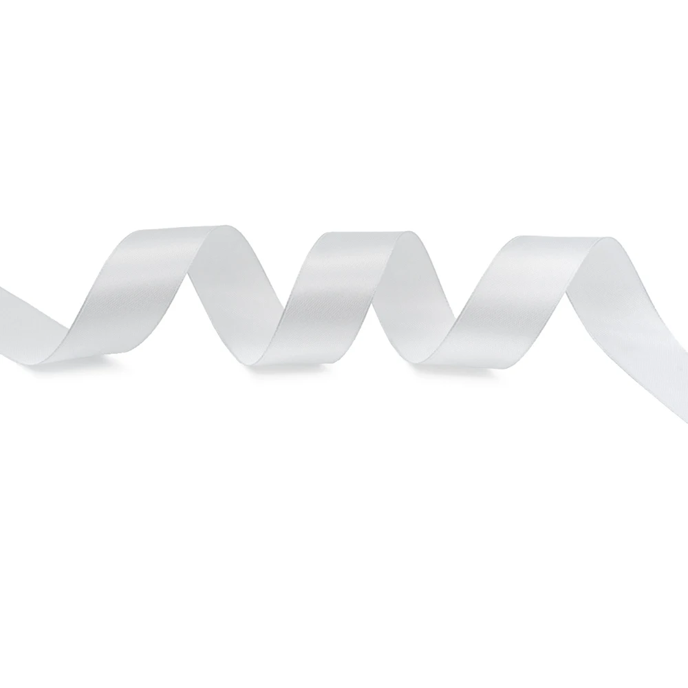 Лента атласная 2 5см х22 86м (аналог 411007) (149 светло-серый) 22.86 м |