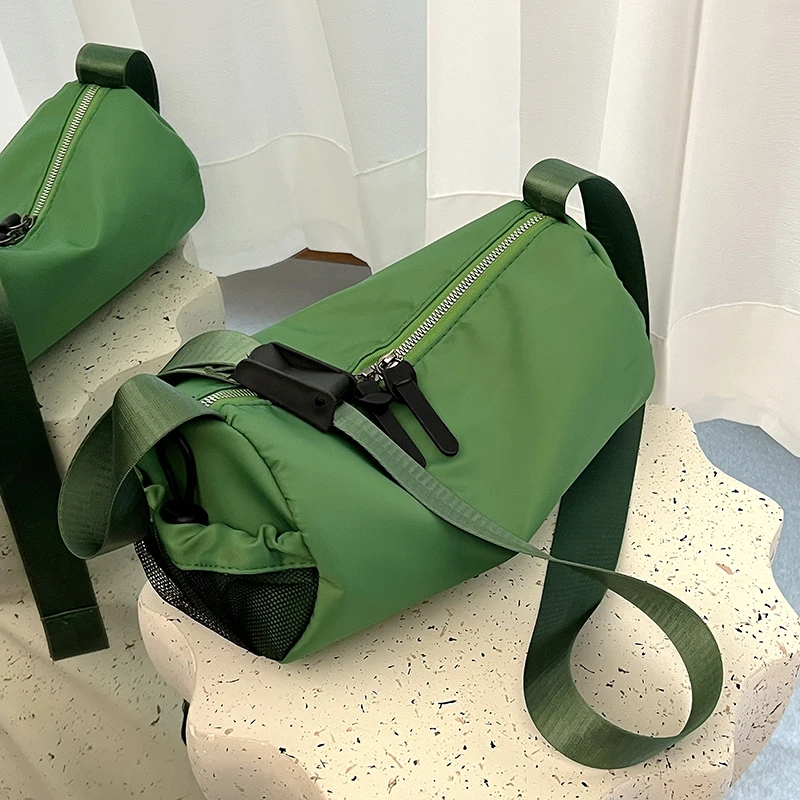 Nylon casual Shoulder Side Bags for Women 2023 New In Vintage Large Capacity travel Solid pu Leather Crossbody Bag Handbags