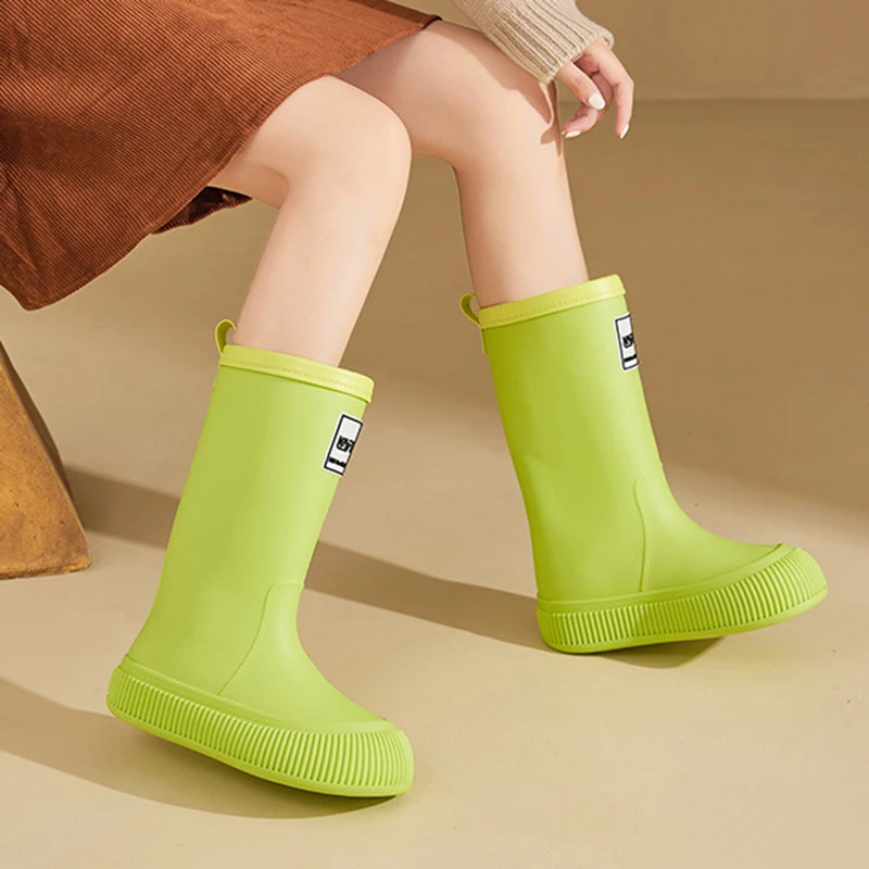 

Stylish Long Cold And Warm Waterproof Rain Boots Non-Slip Boots Women Ankle Rubber Boots Outside Slip-on Water Shoes Size 36-41