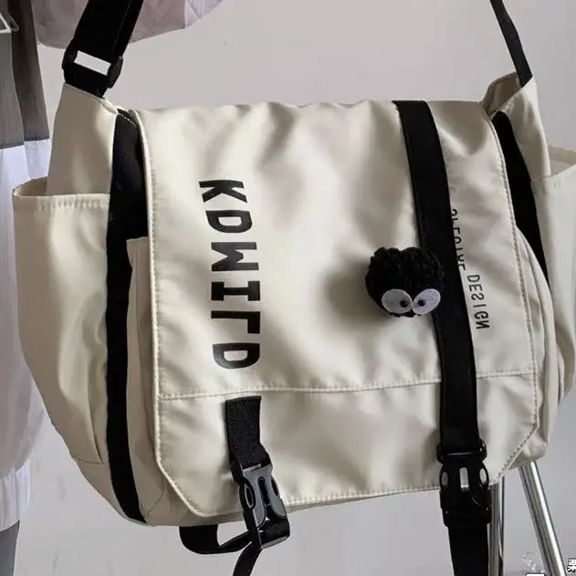 

Japanese street camera crossbody bag for female students, commuting bag for class, men's shoulder bag, large capacity