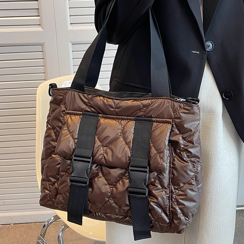 

Дизайнерская Брендовая женская стеганая объемная сумка, пуховая тканевая Хлопковая Сумка через плечо, зимняя трендовая женская сумка-тоут ...