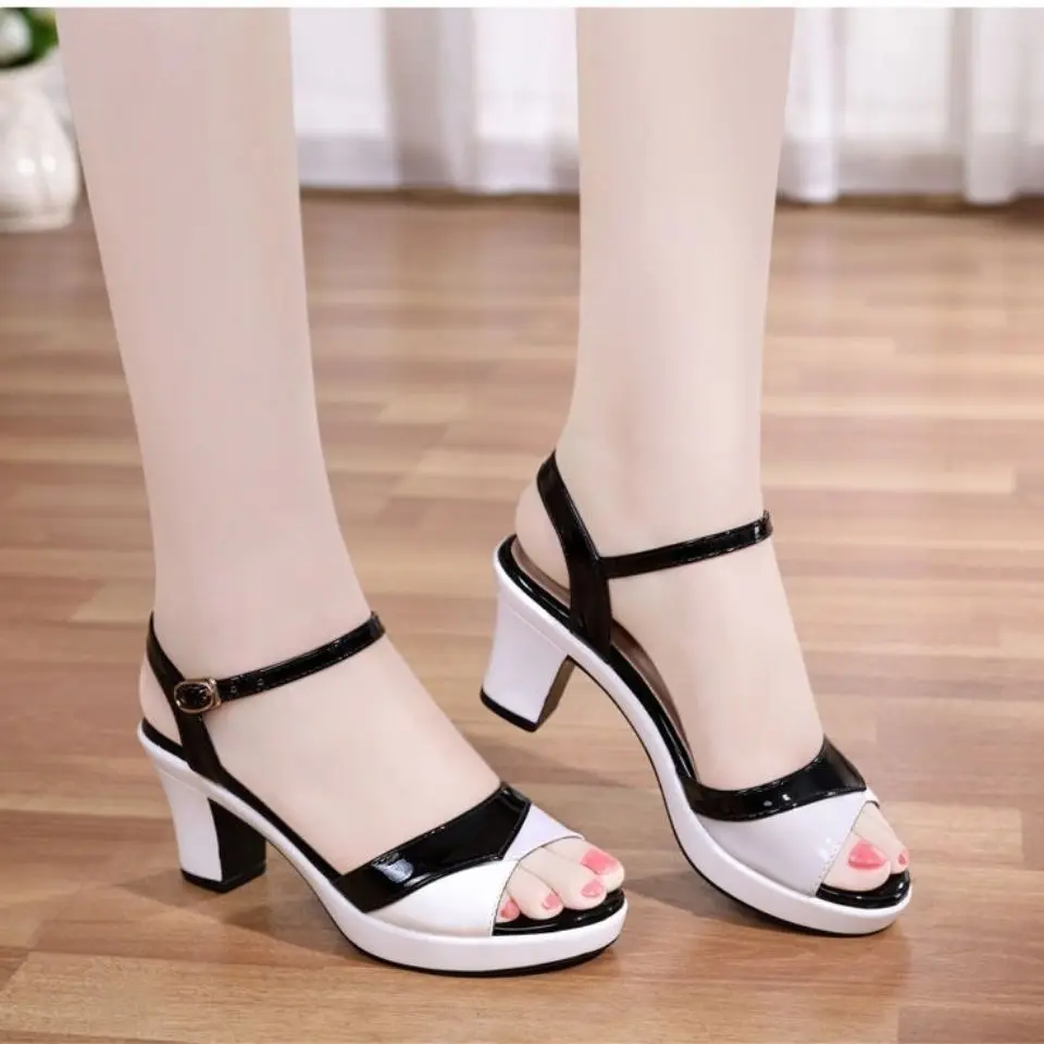 

Soft Leather Thick Heel Sandals Women's Summer 2022 New All-match One-word Buckle Belt Mid-heel Fish Mouth Shoes Women's Sandals