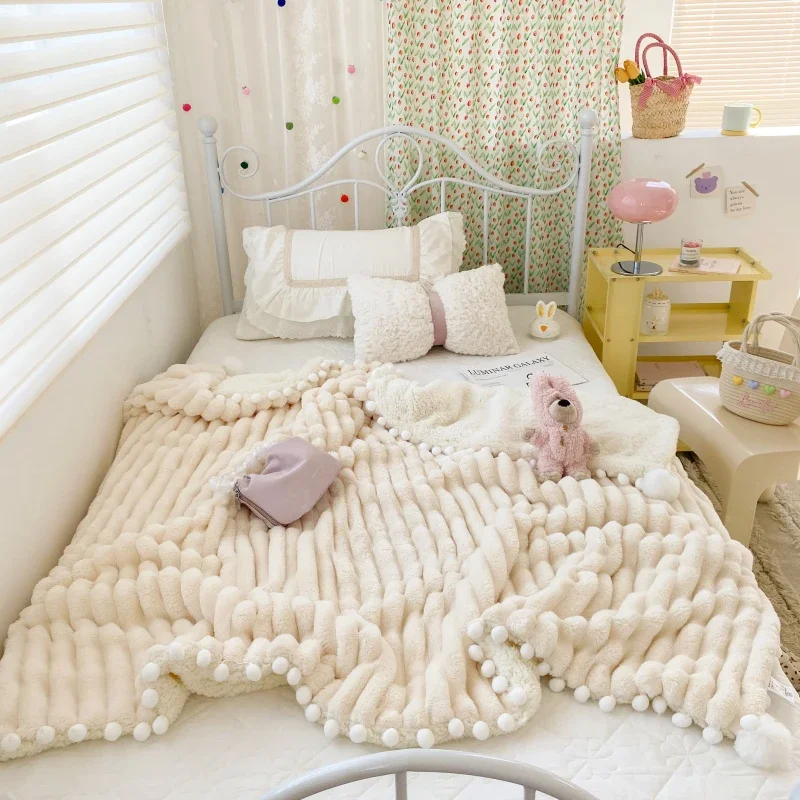 

Микрофибра одеяло с помпонами