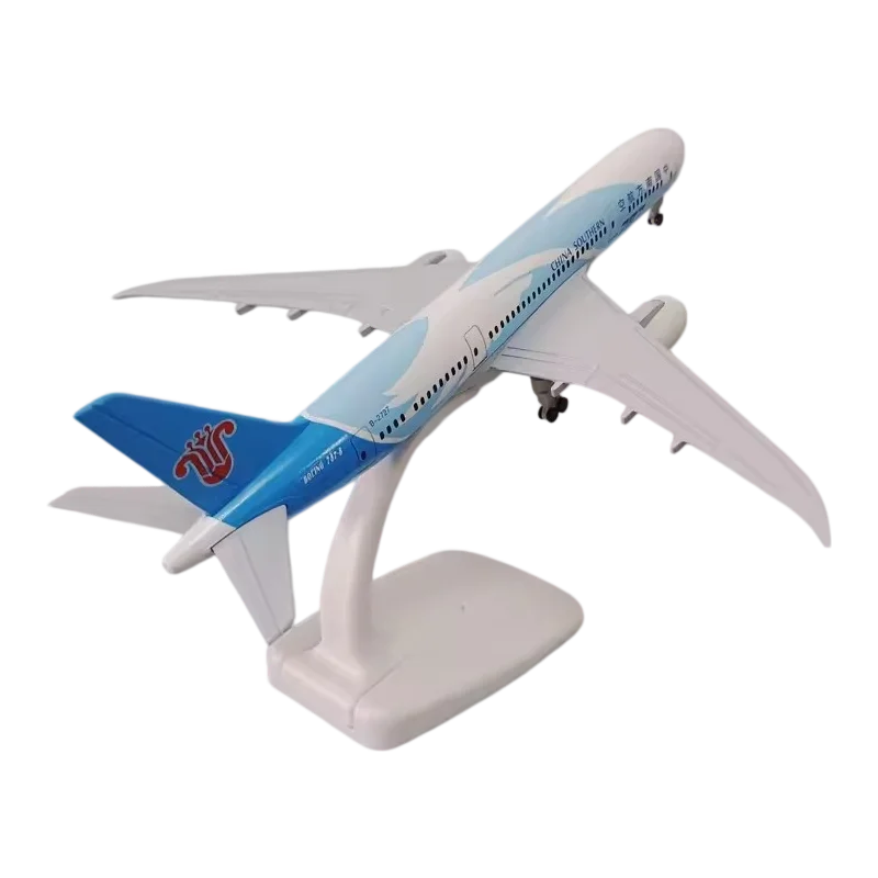 Фото Модель самолета Boeing 787 China Southern Dreamliner из сплава, 21 см, статическая копия самолета, авиационная игрушка-подарок для детей и коллекционеров. №5