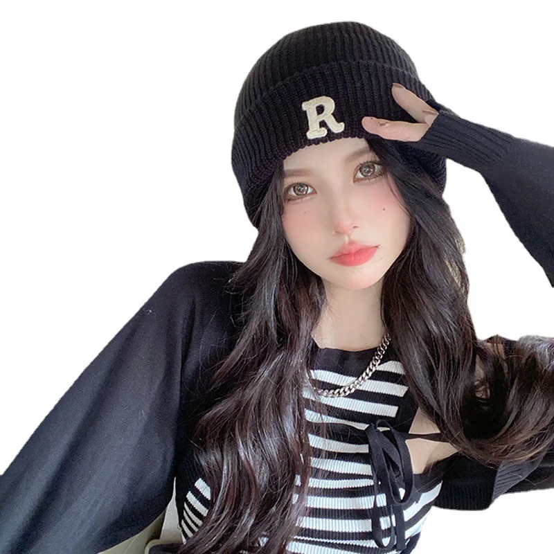 

Beanie Winter for Women Men Boys Girls R Letter Knitted Skullies Hat Unisex Autumn Outdoor Crochet Beanies Cap Bonnet for Women