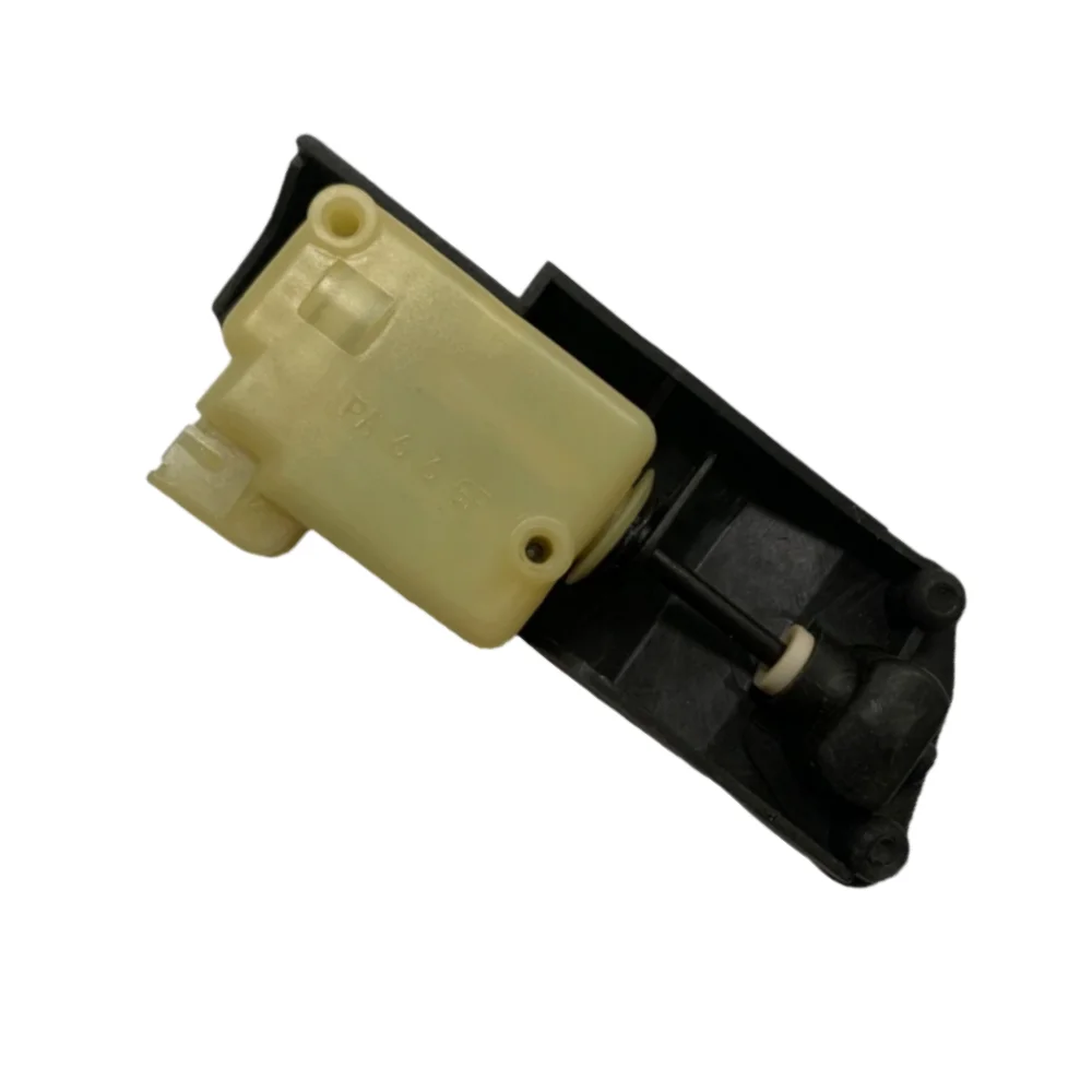 Фото Замок лючка бензобака 30612856 для Volvo S80 V70 S60 XC70 XC90 2003-2014 №3