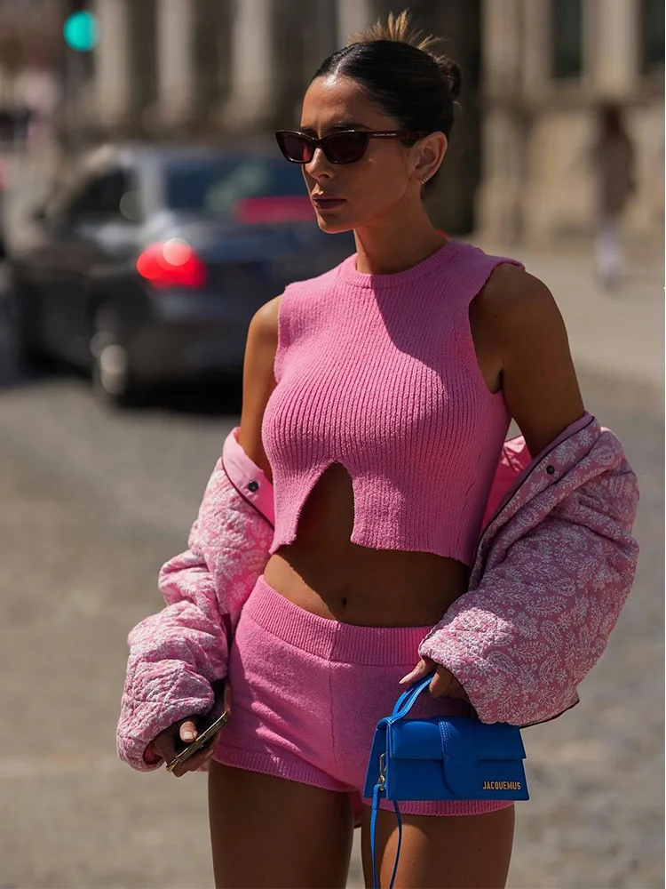 

Summer Clothes For Women Crop Tops 2022 Street Style Front Slit Hem Sexy Knit Top Woman Round Neck Sleeveless Casual Tank Top