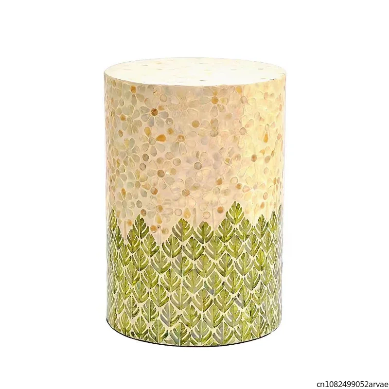 Простой журнальный столик в скандинавском стиле креативный приставной для