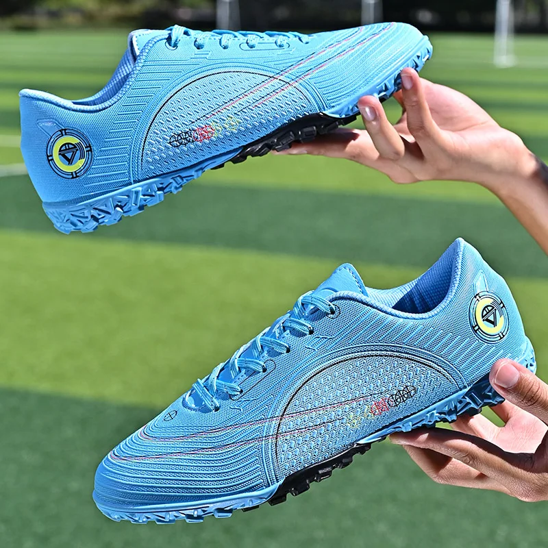 Men LowTop Soccer Shoes Professional Anti-Slip Kids Grass Training Football Boots Ultralight FG/TF Non-Slip Sneakers Size30-46#