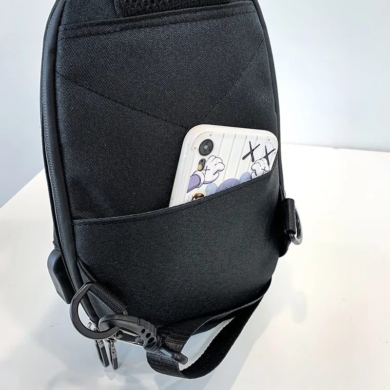 Men's chest bag & Messenger Bag Fashion Leisure USB single shoulder bag outdoor sports travel bag