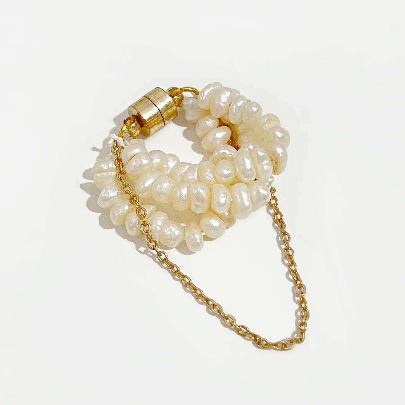 Серьги-манжеты с жемчугом и кисточкой без прокола PerisBox для женщин на ферромагнитном зажиме, натуральный жемчуг.