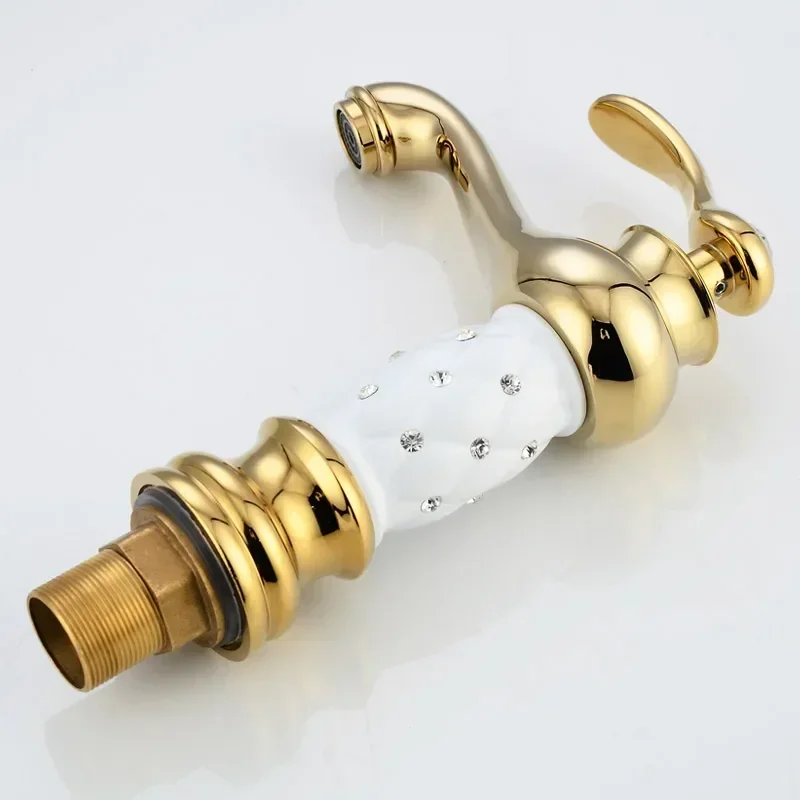 Латунный смеситель для раковины в ванной комнате с бриллиантовым кристаллом
