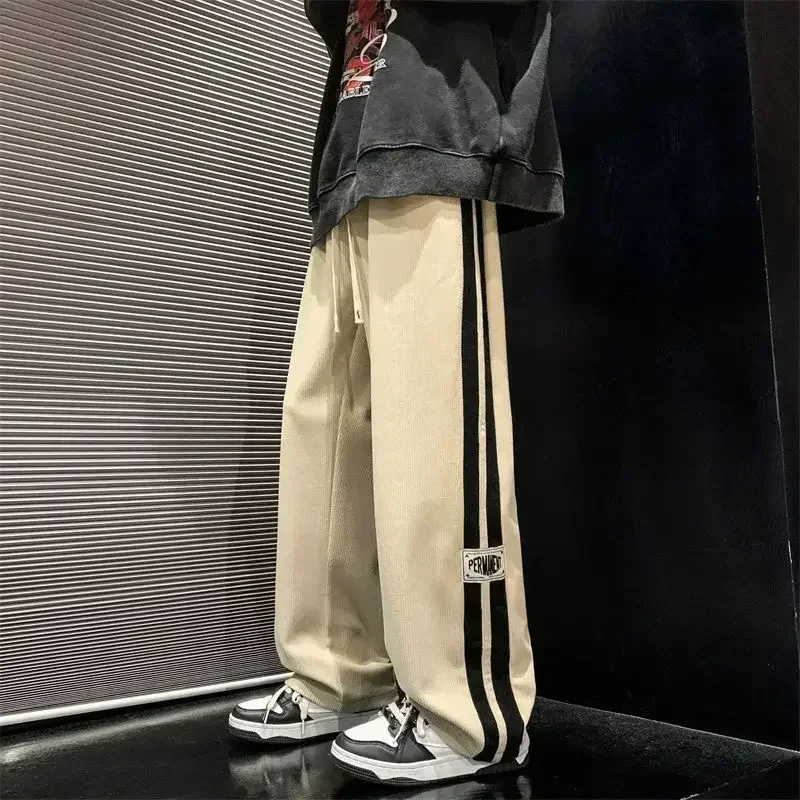 Рисунок 2 - Простые тренировочные брюки в Корейском стиле