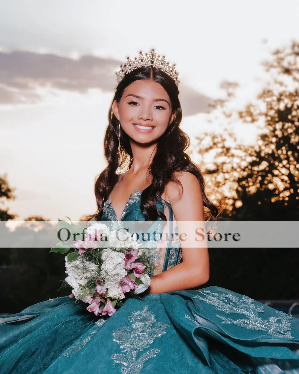 Фото Темно-зеленое платье Charro Quinceanera 2023 милое платье с бусинами и аппликацией для девушек мексиканское платье 15 лет милое 16 нарядное платье №2