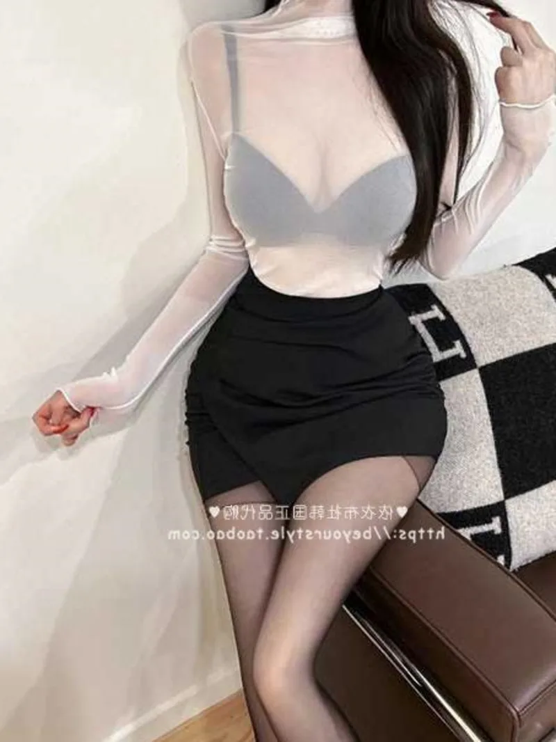 Летняя корейская версия 2024 новая сетчатая прозрачная футболка с высоким воротом