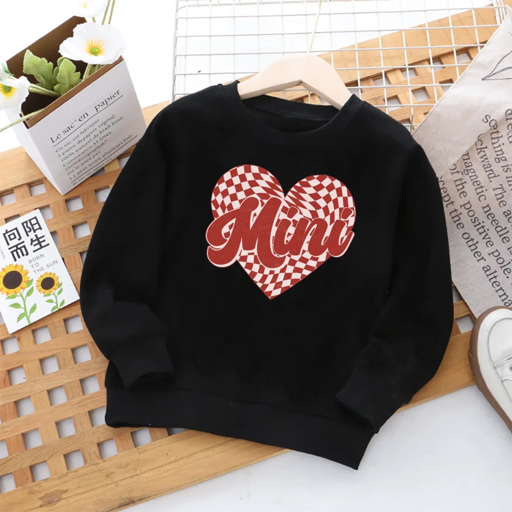 Одинаковые свитера Мама и я на День святого Валентина. Толстовка мини-светошот