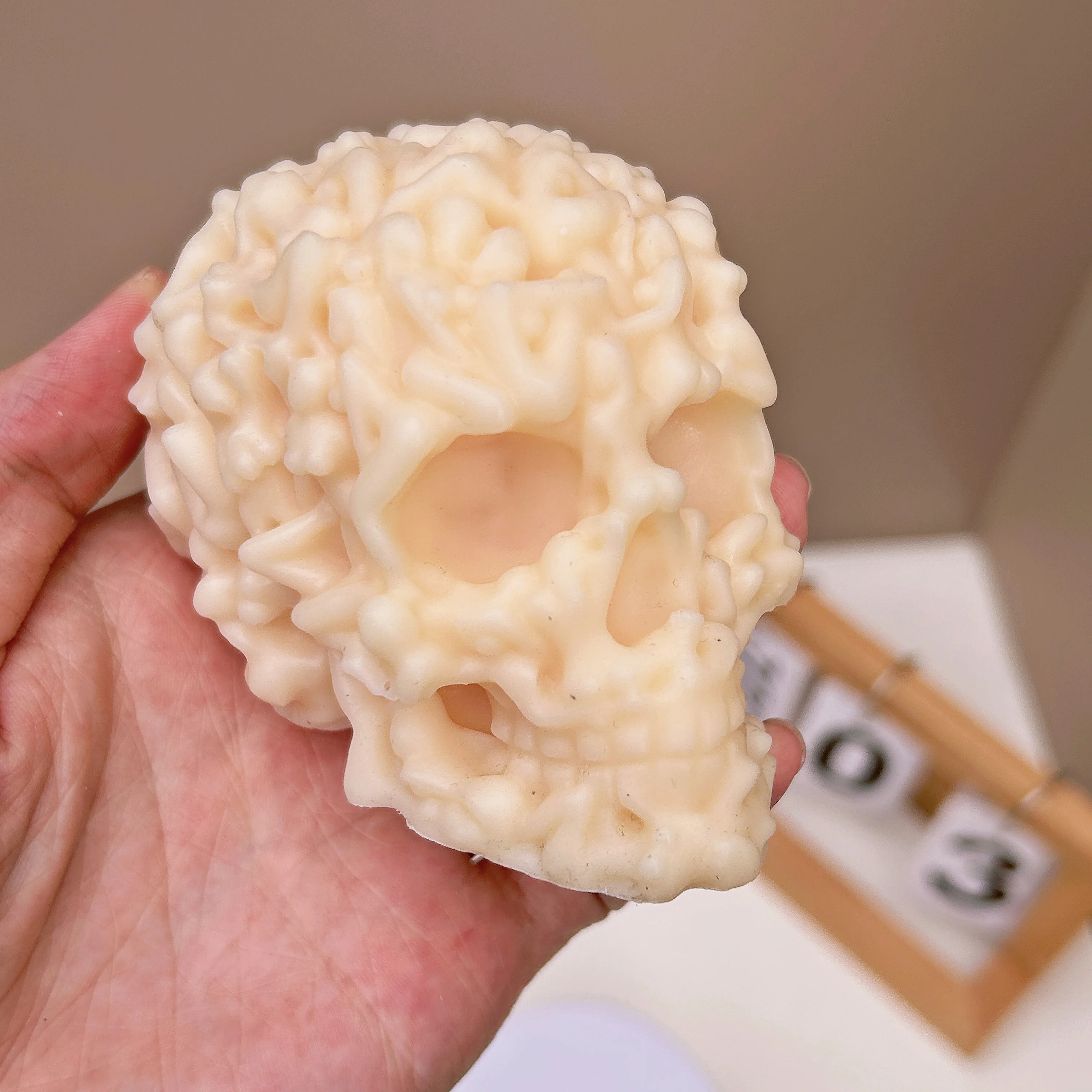 Силиконовая форма в виде головы черепа и свечи большого размера штукатурка для