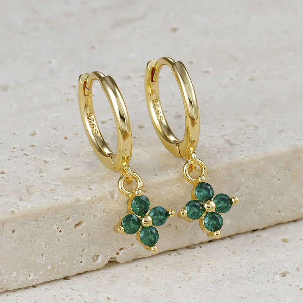 2 шт. новые модные серьги с четырьмя листьями и цветком милые пряжкой для ушей