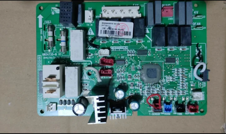

1pc used Gree Air conditioning Board 30224000010 board Z4735B