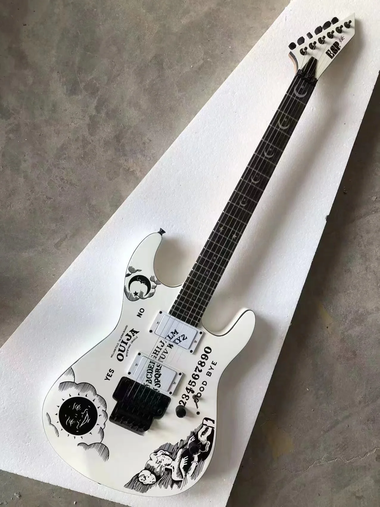 

Высококачественная электрогитара с цоколем ESP Custom Shop, белая электрогитара