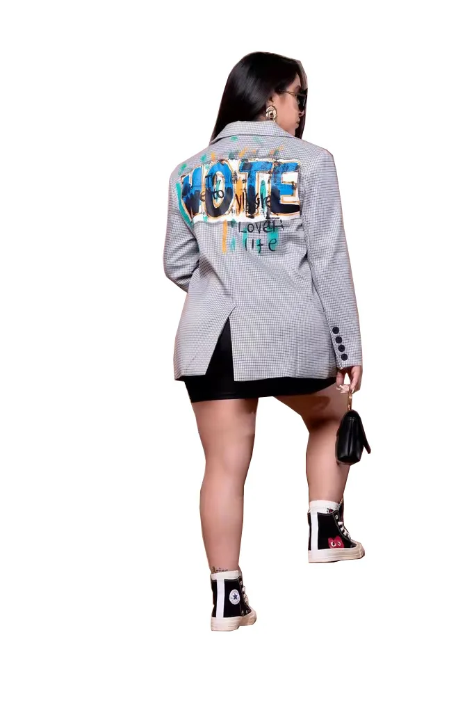 Рисунок 5 - Воротник костюма с цифровым принтом