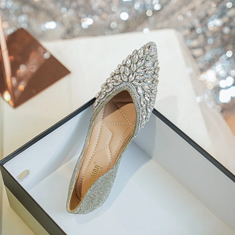 Plus Size 33-43 Women Pumps Low Heel Pointed Toe Flats Girl's Shoes Bling Diamonds Crystal Designer Sweet Wedding Party Loafers