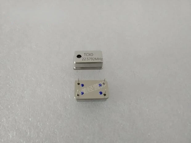 

New temperature compensated crystal oscillator TCXO 22.5792MHz 0.1ppm active four-legged DIP plug-in crystal oscillator