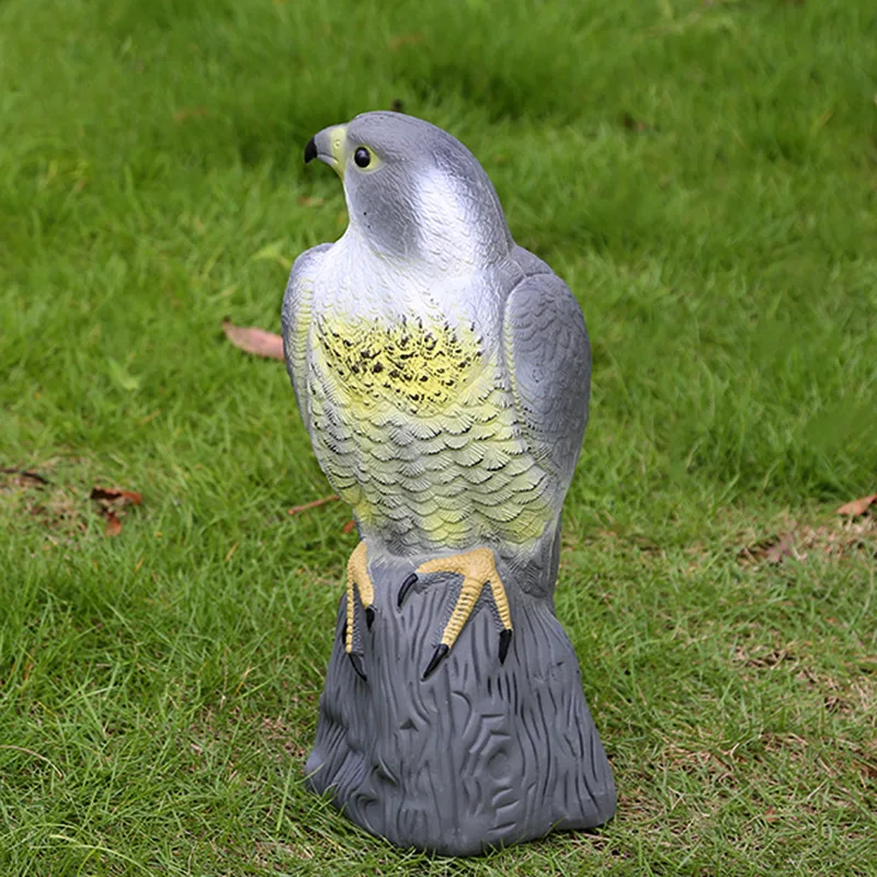 

Lifelike Fake Falcon Hawk Hunting Decoy Deterrent Scarer Repeller Garden Lawn Decoration Ornaments Garden Ornaments