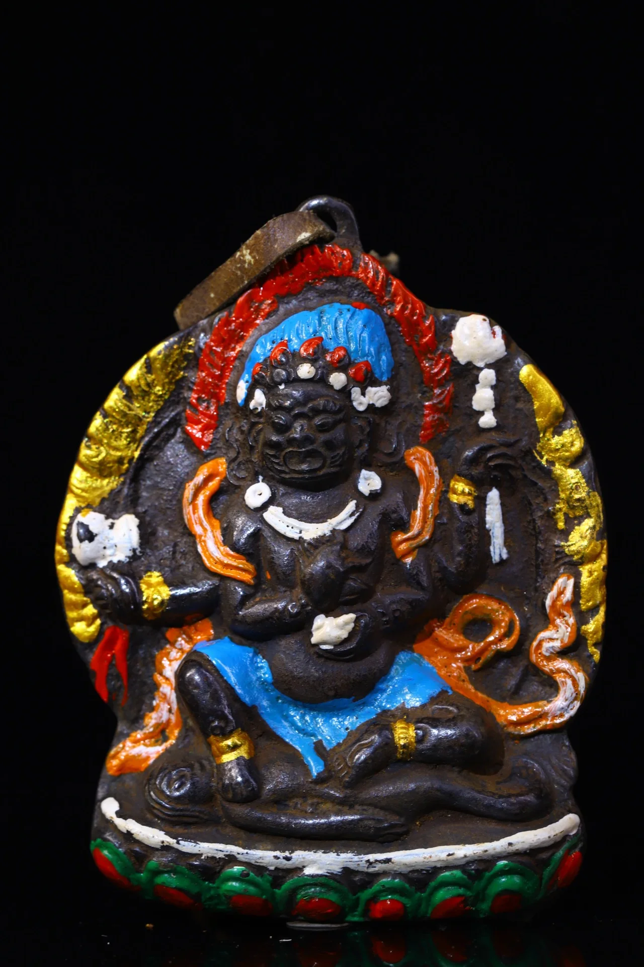 

Коллекция тибетских храмов 4 дюйма, подвеска из старой бронзы с окрашенными четырьмя рукоятками, амулет, Экзорцизм городского дома Dharma