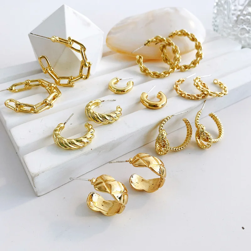 

New Creative Gold Color Metal C-shaped Stud Earrings for Women Girls Simple Ins Twist Chain Earrings Jewelry Accessories Gift