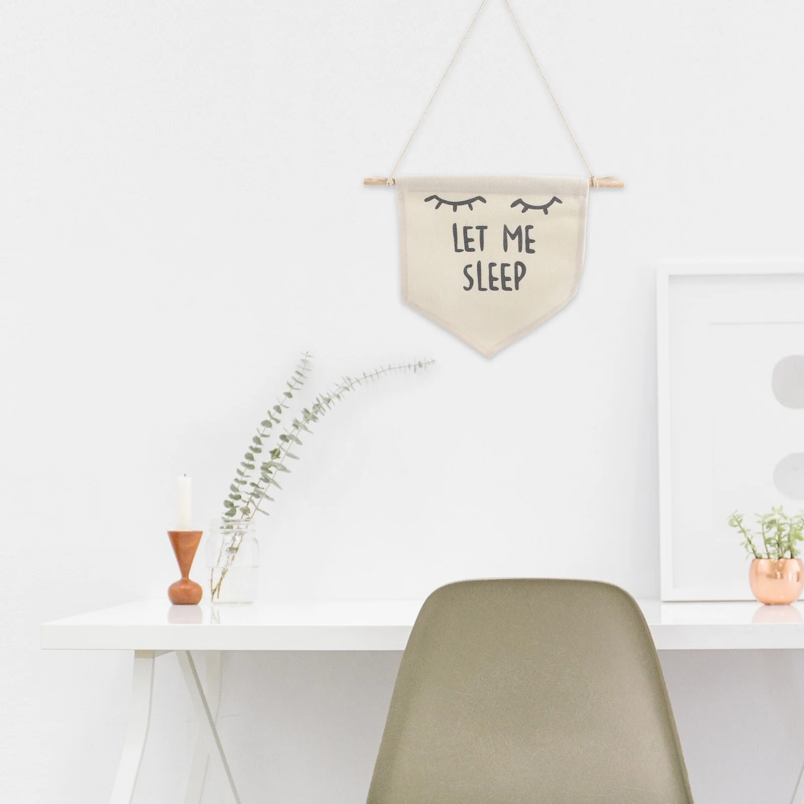 

Висячая брошь-органайзер на булавке