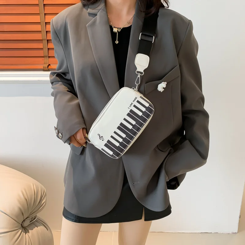 Модные сумки через плечо для женщин тренд 2024 женская маленькая квадратная сумка