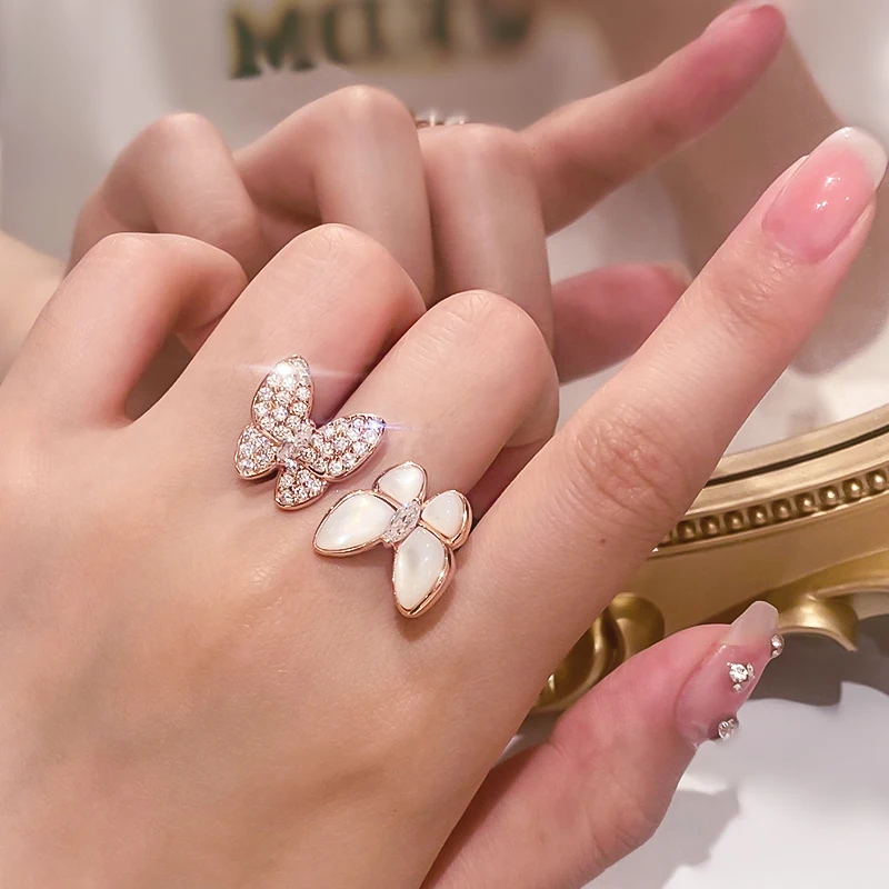 

Женское регулируемое кольцо из серебра 925 пробы с бабочкой