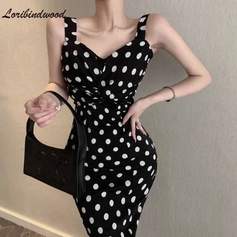 

2022 Sexy Polka Dot Dress Pure Desire Sexy V-neck Suspender Skirt French High Waist Slimming and Simple Hip Skirt Women's Summer