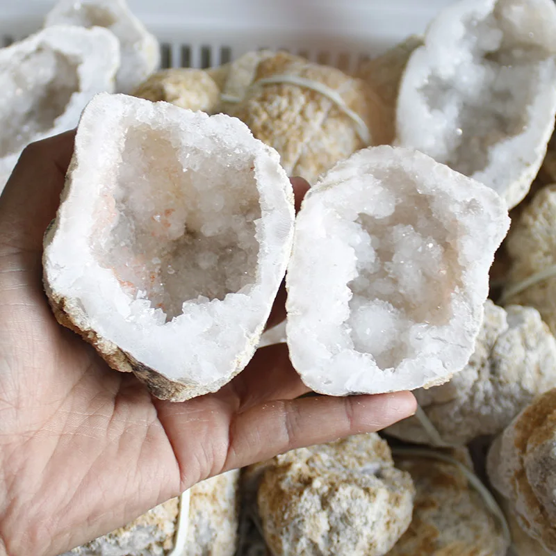 

1 Kg Natural Crystal Geode Cutting Mineral Specimen For Healing