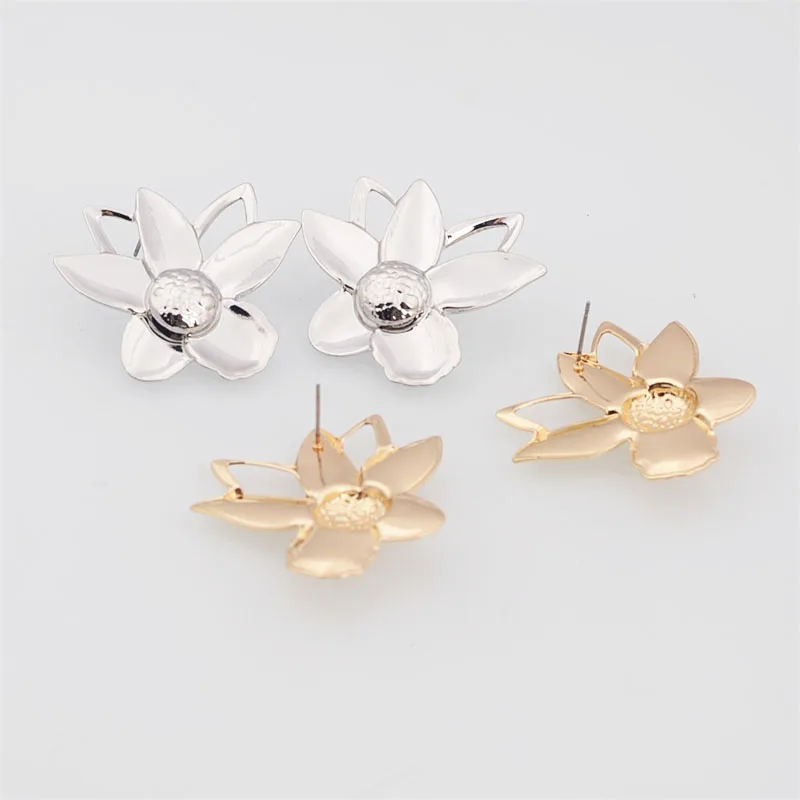 Женские металлические серьги boucle d'oreille необычные с ажурными ушками в стиле